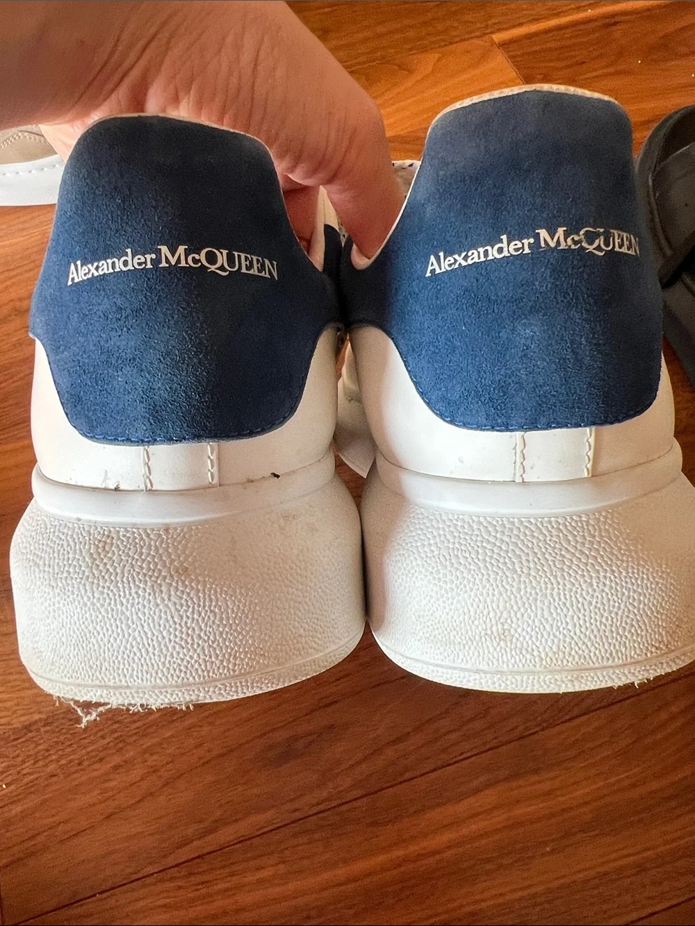 Alexander McQueen White Kids Sneakers with Blue Heel Accent